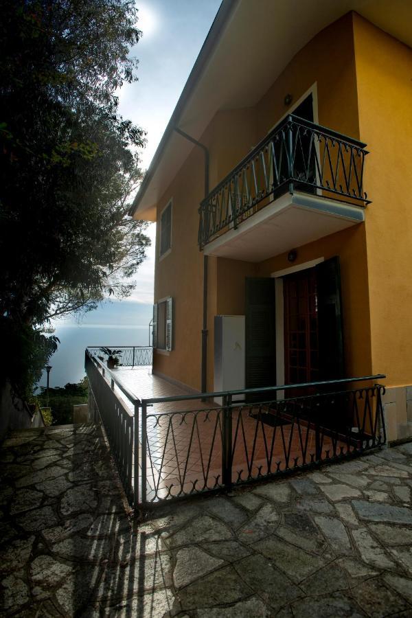 080 - La Villa Storica Il Vigneto 45B, Terrazza Sul Mare - Parcheggio Privato Gratis Moneglia Ngoại thất bức ảnh